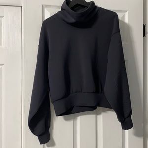 Lululemon black pullover